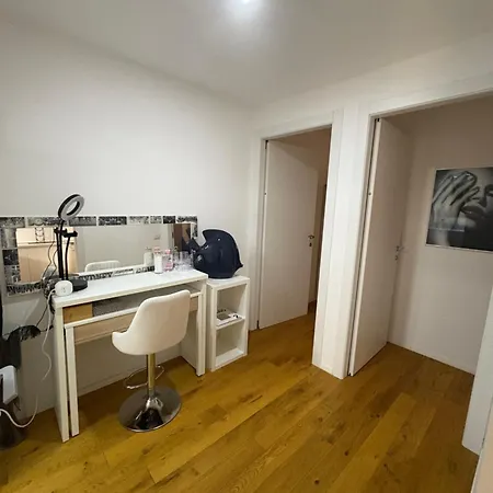 Loreto Blue House Milan